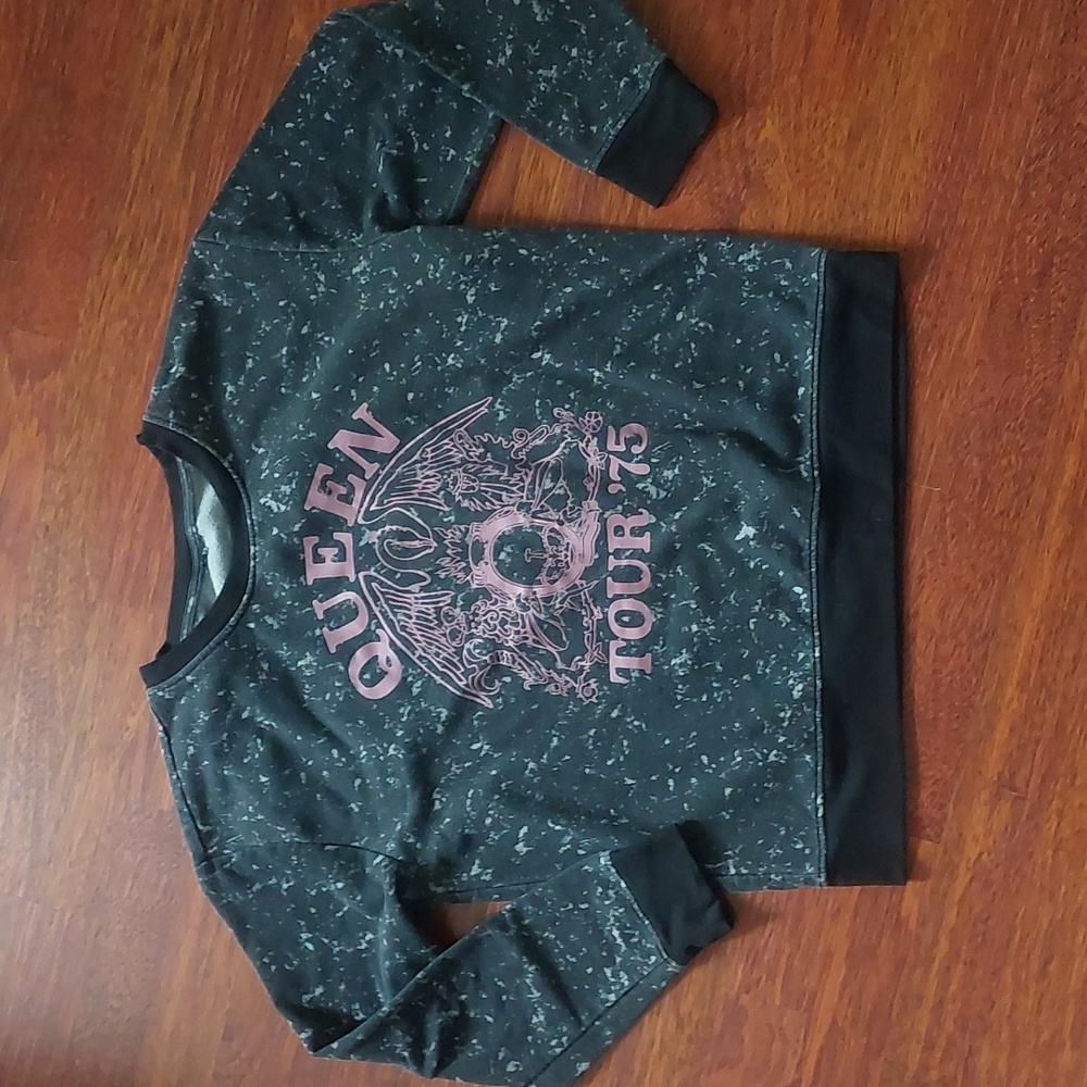 Queen‎ sweatshirt